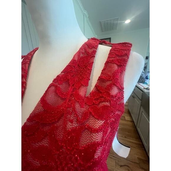 MORGAN AND CO. DEEP PINK LACE BODICE FLOOR LENGTH NWT SIZE 6 - Picture 6 of 13